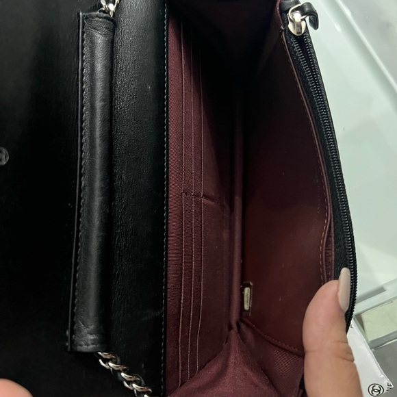 Classic Quilted Lambskin. Absolutely beautiful. - Picture 7 of 9